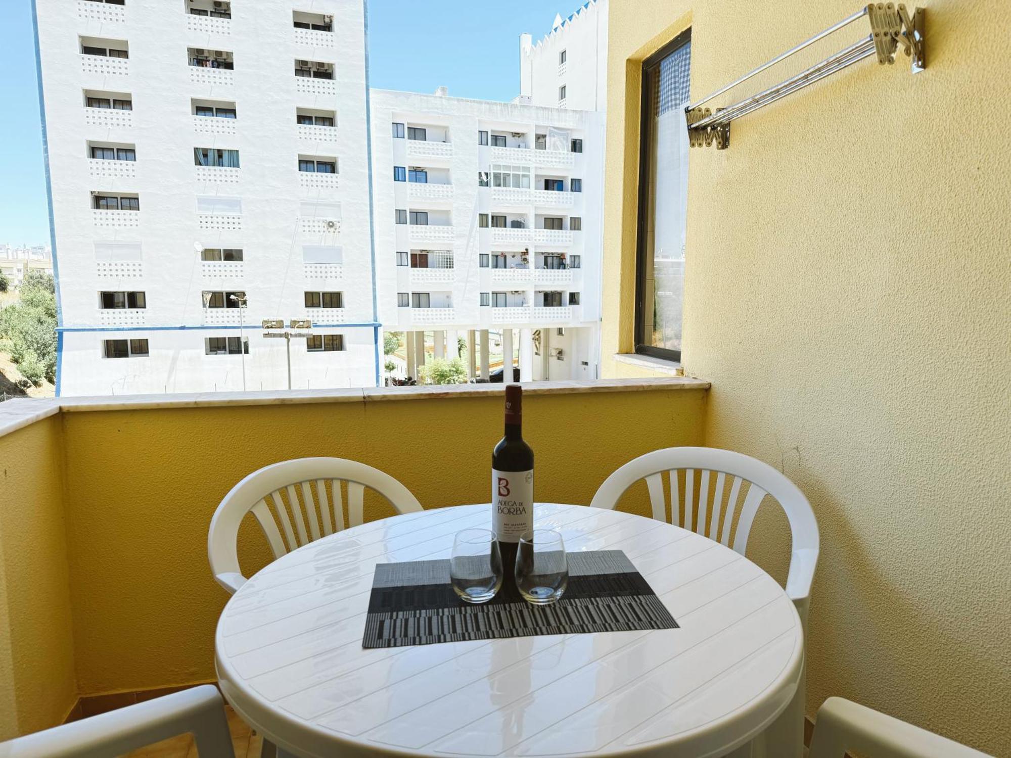 ポルティマンPatio Da Rocha - Silhueta Citadinaアパートメント エクステリア 写真